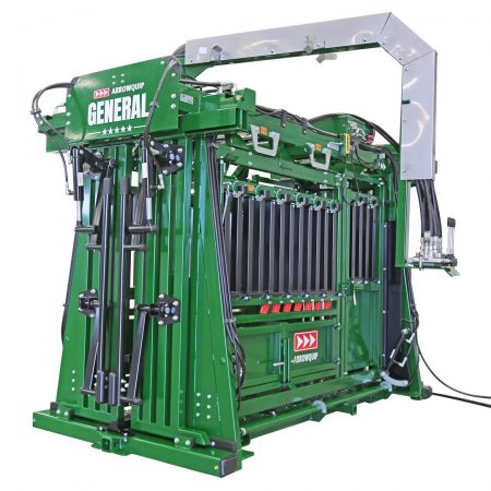 Arrowquip General Hydraulic Squeeze Chute-For Feedlots